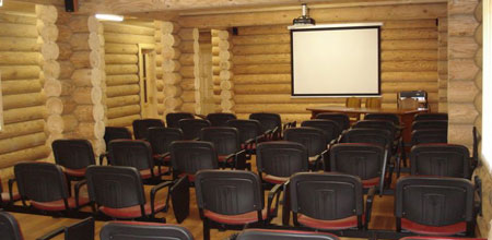 Конференц-зал на базе отдыха Днепропетровщины.