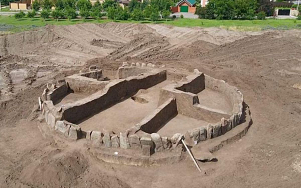 «Дніпровський Стоунхендж» зарили: «Дніпровський Стоунхендж» зарили: